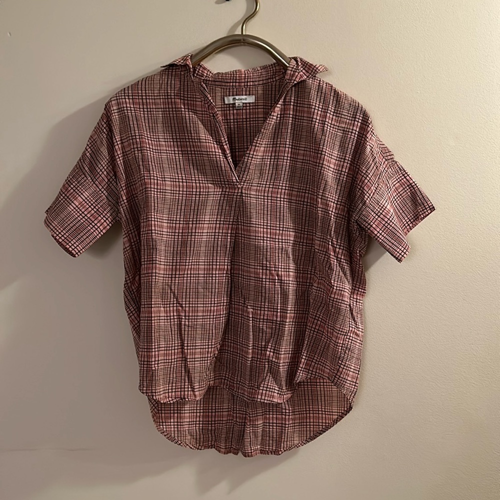 Vintage style madewell blouse. size is extra small but fits loose.